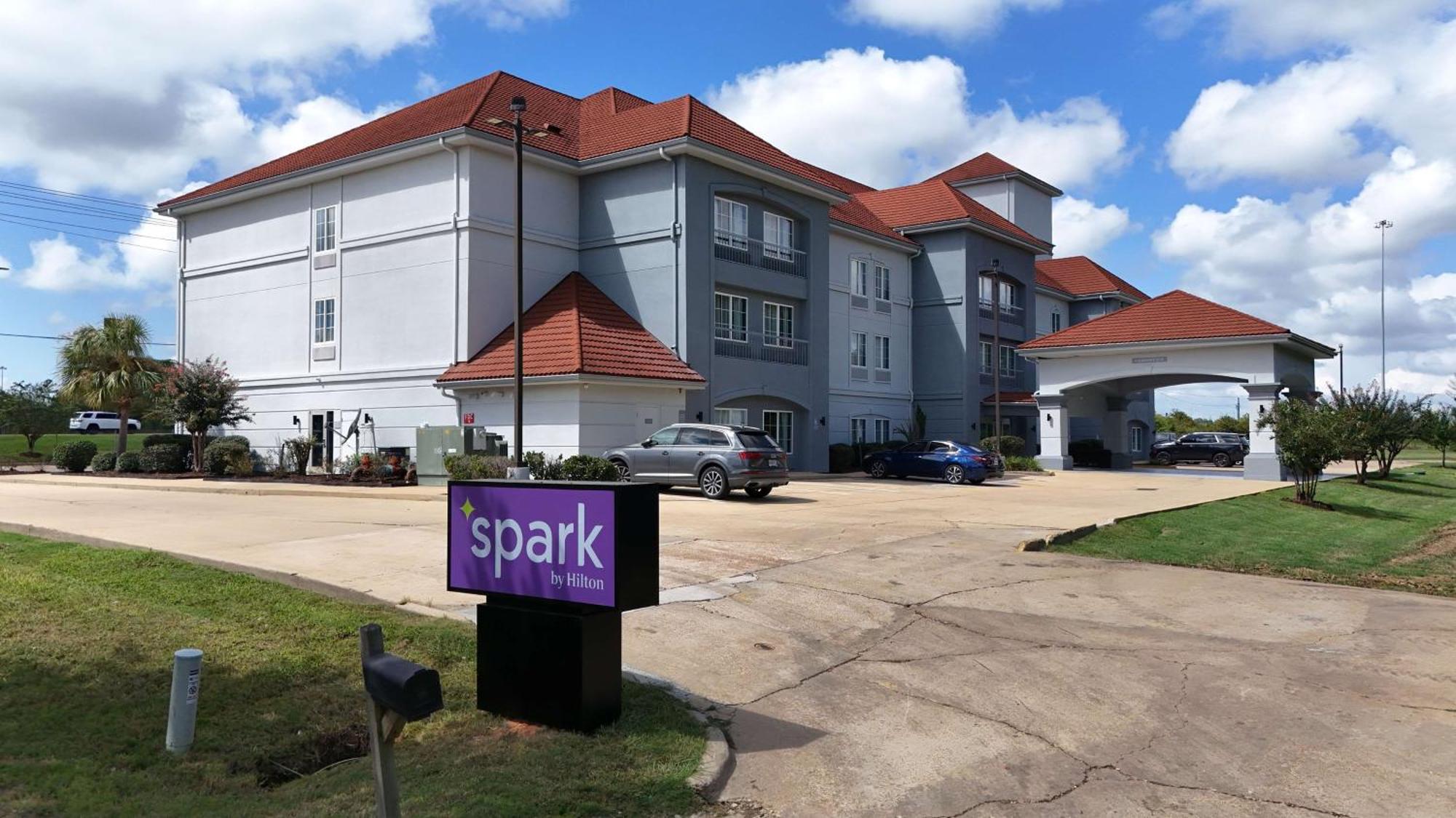Spark By Hilton 브랜던 외부 사진